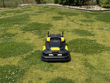Laden Sie das Bild in den Galerie-Viewer, YARBO Mähroboter Set – Core Steuereinheit mit Lawn Mower Modul für bis zu 25.000 m² Rasen, 50 cm Schnittbreite
