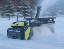 Laden Sie das Bild in den Galerie-Viewer, YARBO Schneefräse Modul – Erweiterungsmodul für YARBO Robotersystem